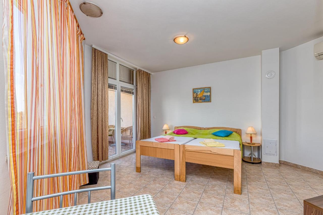 Sunrise Apartments روفينج المظهر الخارجي الصورة