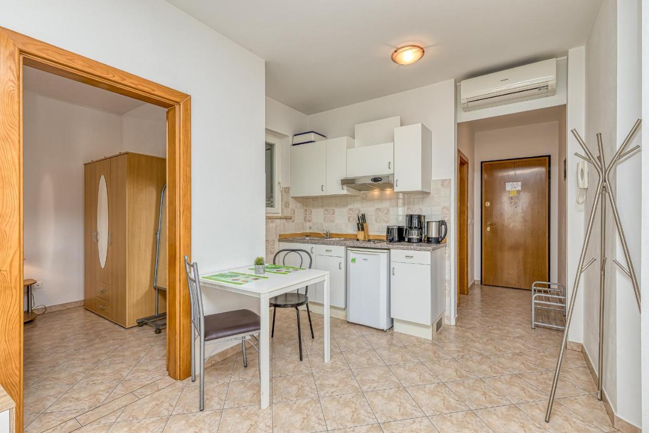 Sunrise Apartments روفينج المظهر الخارجي الصورة