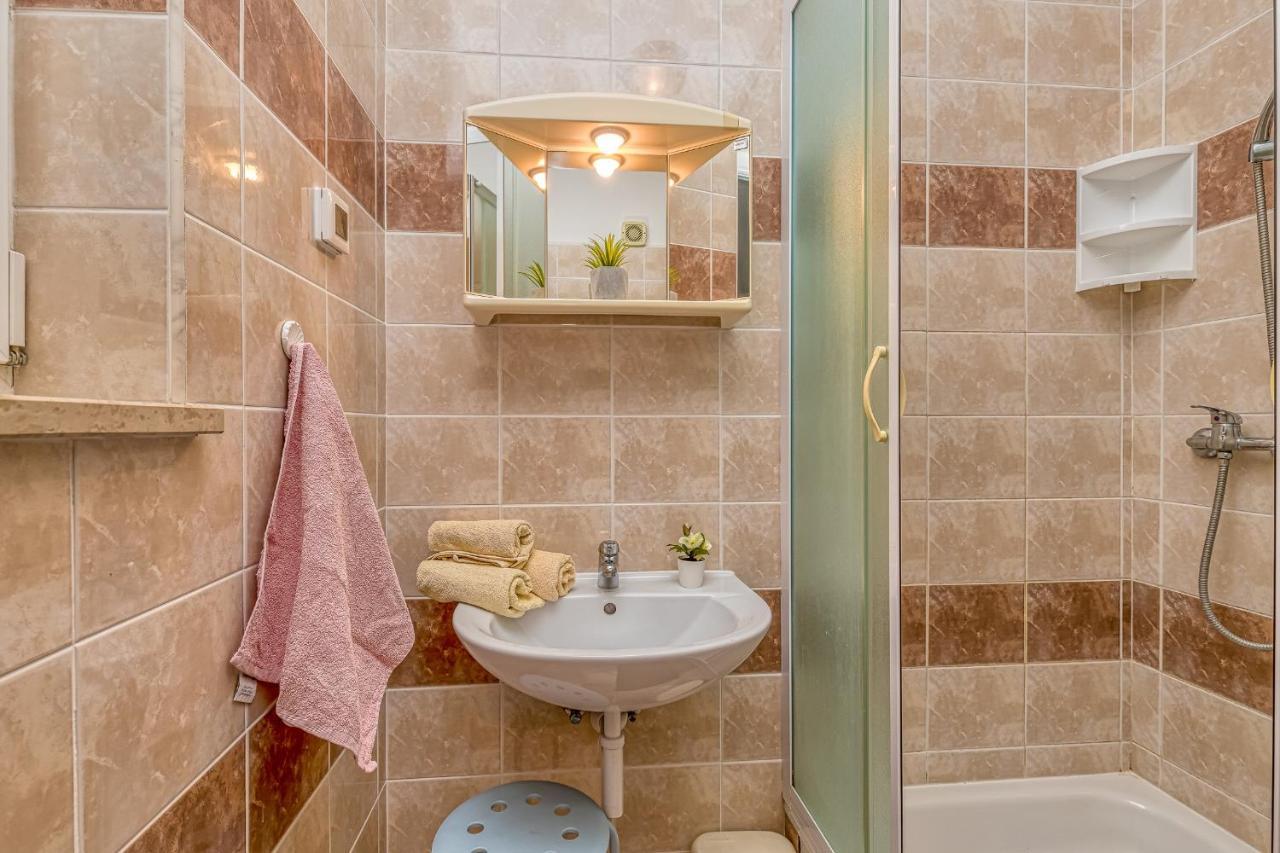 Sunrise Apartments روفينج المظهر الخارجي الصورة